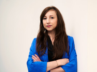 L&eacute;a-Catherine Szacka