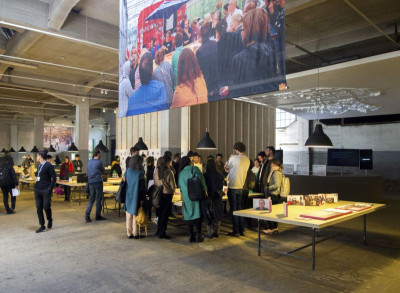 Overzicht tentoonstelling The Next Economy. Foto: Dorine Baars