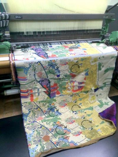 Wandtapijt met de resultaten van Atelier BrabantStad, geproduceerd in samenwerking met Tilburgse TextielLab