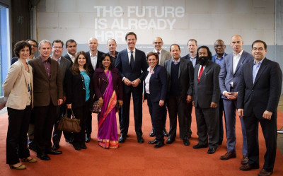 Het Un/World Bank High Level Panel on Water samen met premier Mark Rutte tijdens een werksessie op de IABR in 2016. Foto: Fred Ernst